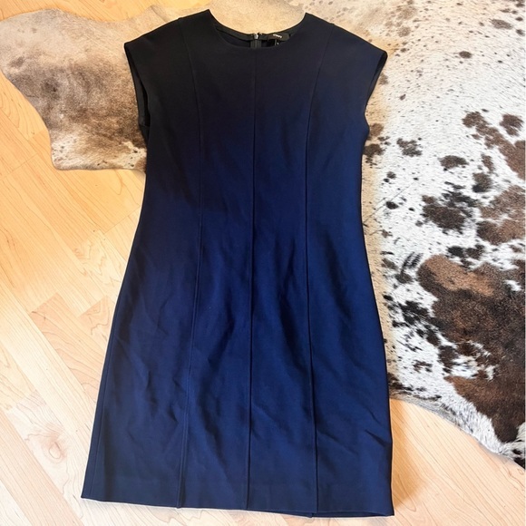 THEORY Onine Oxford Knit Day Dress‎ in Navy size 10 - Picture 6 of 10
